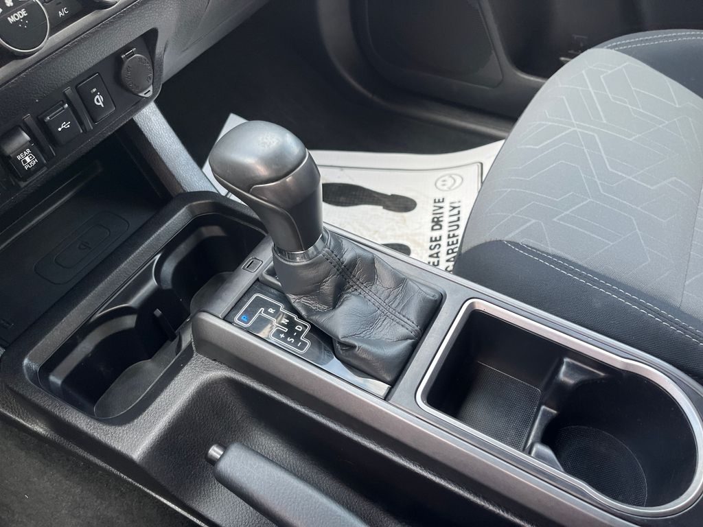 2021 Toyota Tacoma TRD Sport photo