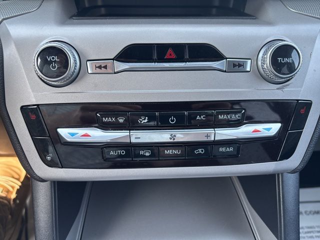FordExplorer10