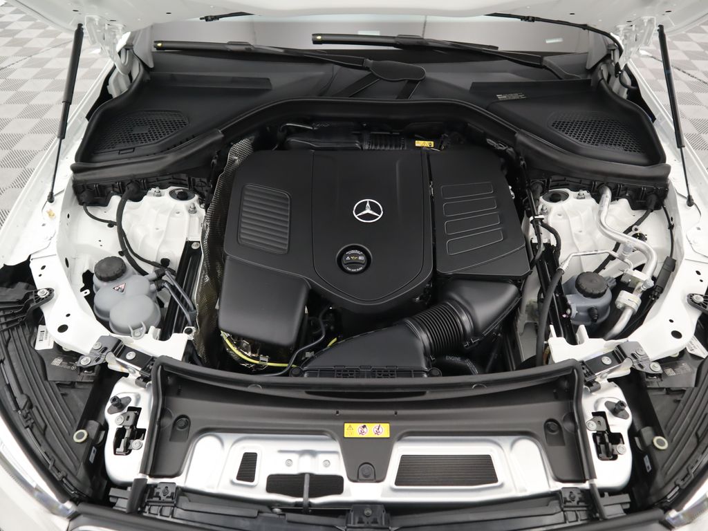 Thumbnail: 2025 Mercedes-Benz GLC - 29