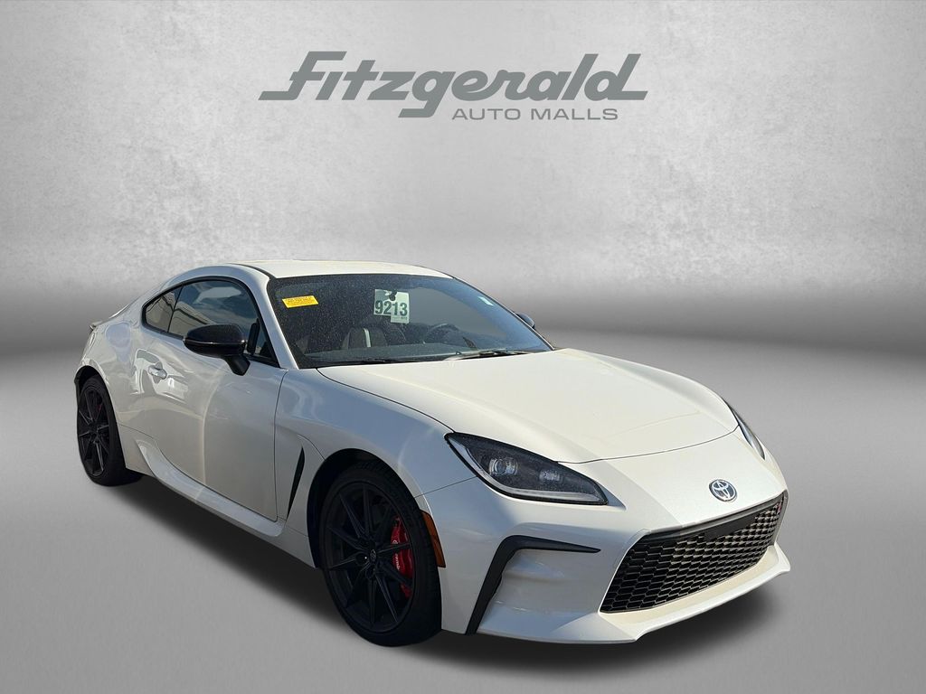 Halo 2025 Toyota GR86 Premium RWD Coupe Rear-Wheel Drive 6-Speed Manual