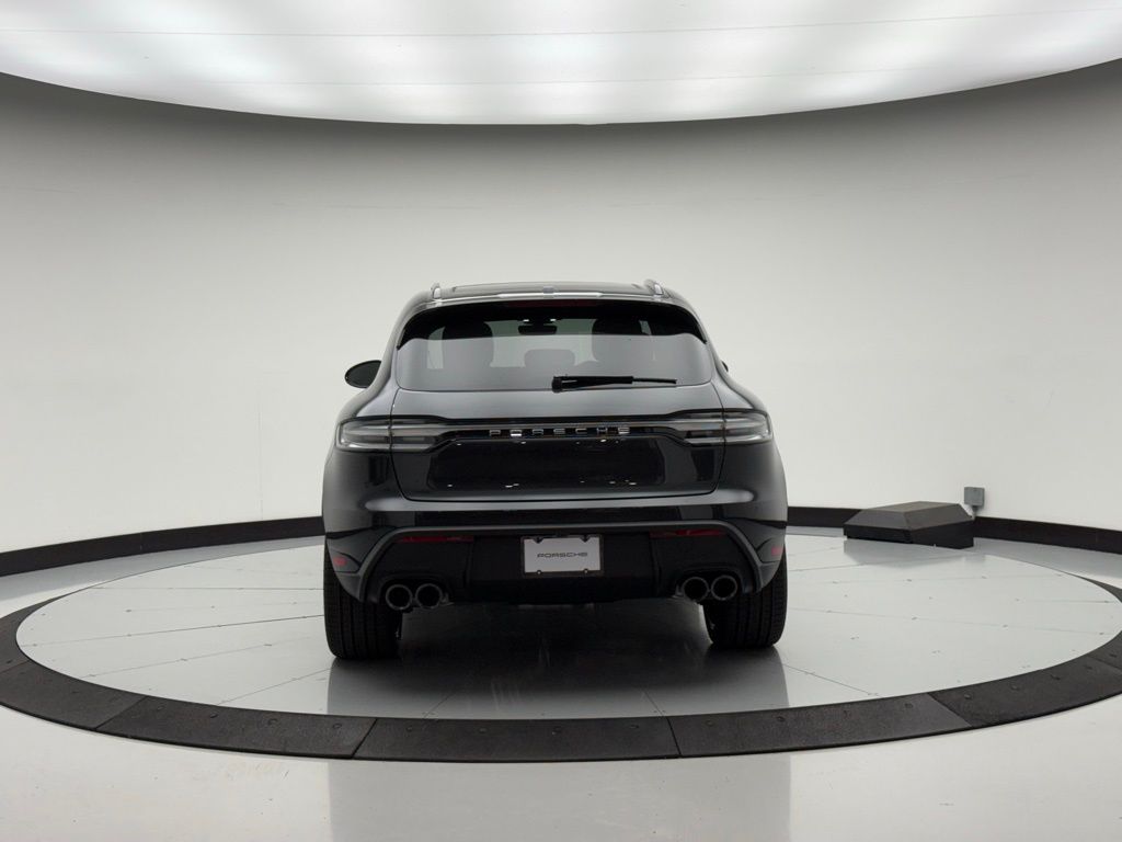 Thumbnail: 2026 Porsche Macan - 6