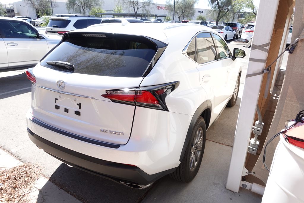 2017 Lexus NX 350's photo