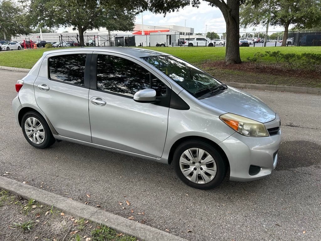 Thumbnail: 2013 Toyota Yaris - 7