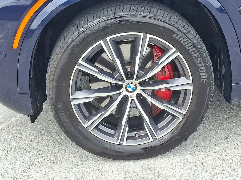 Thumbnail: 2025 BMW X5 - 10