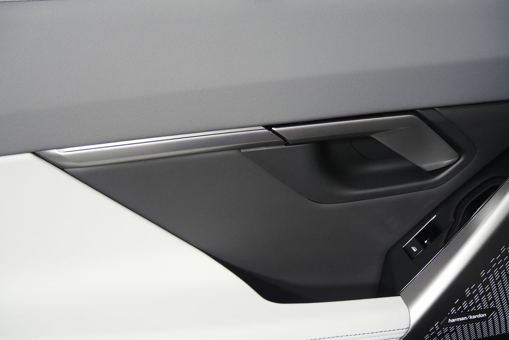 Thumbnail: 2026 BMW 5 Series - 14