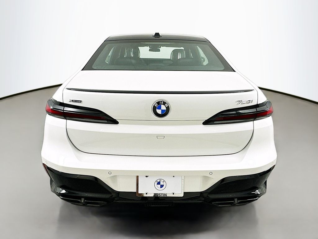 Thumbnail: 2025 BMW 7 Series - 6