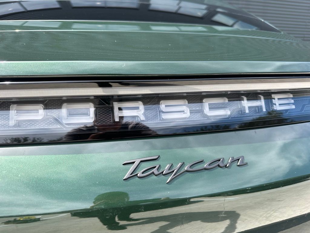 Thumbnail: 2025 Porsche Taycan - 12