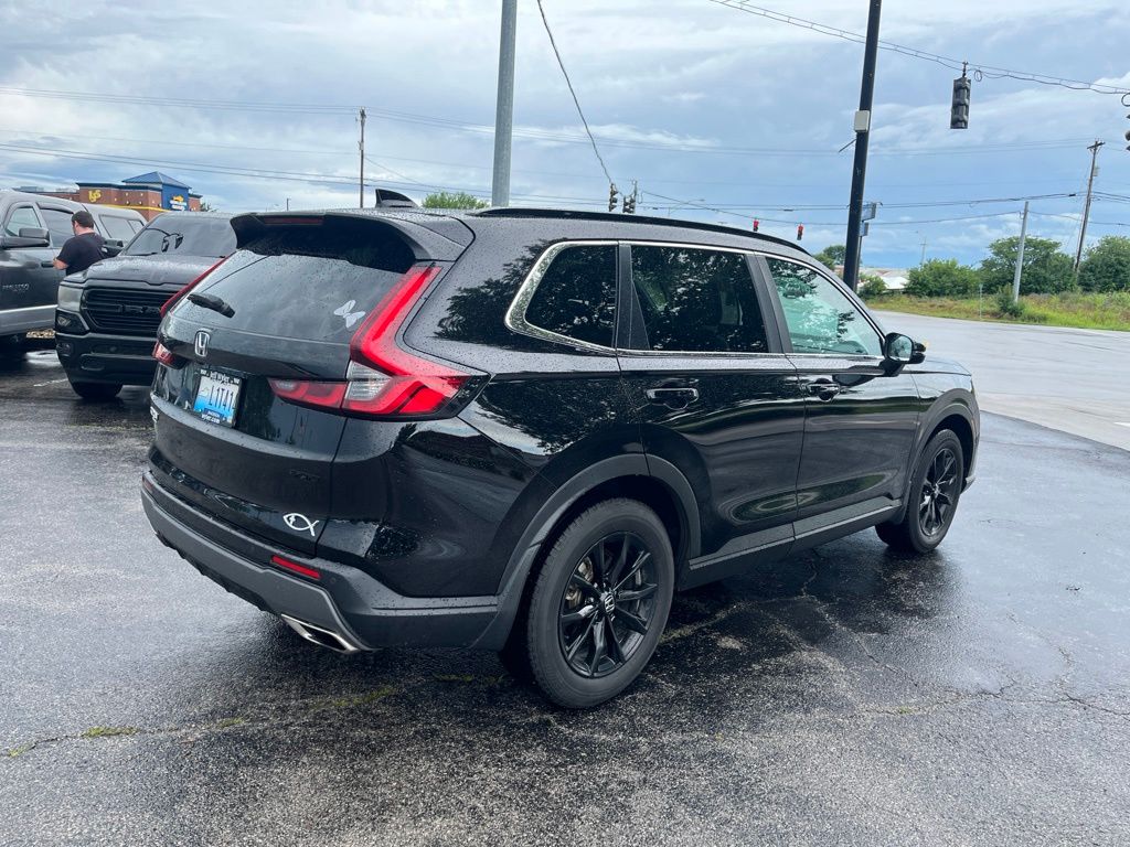 View vehicle photo 3
