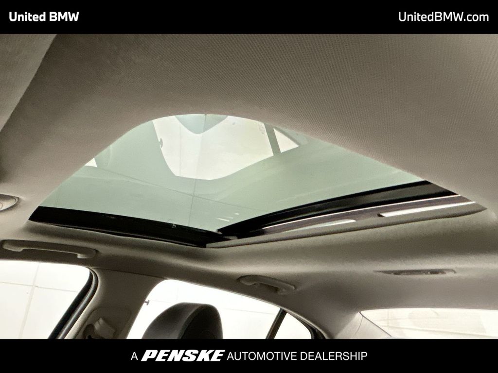 Thumbnail: 2019 Genesis G70 - 20