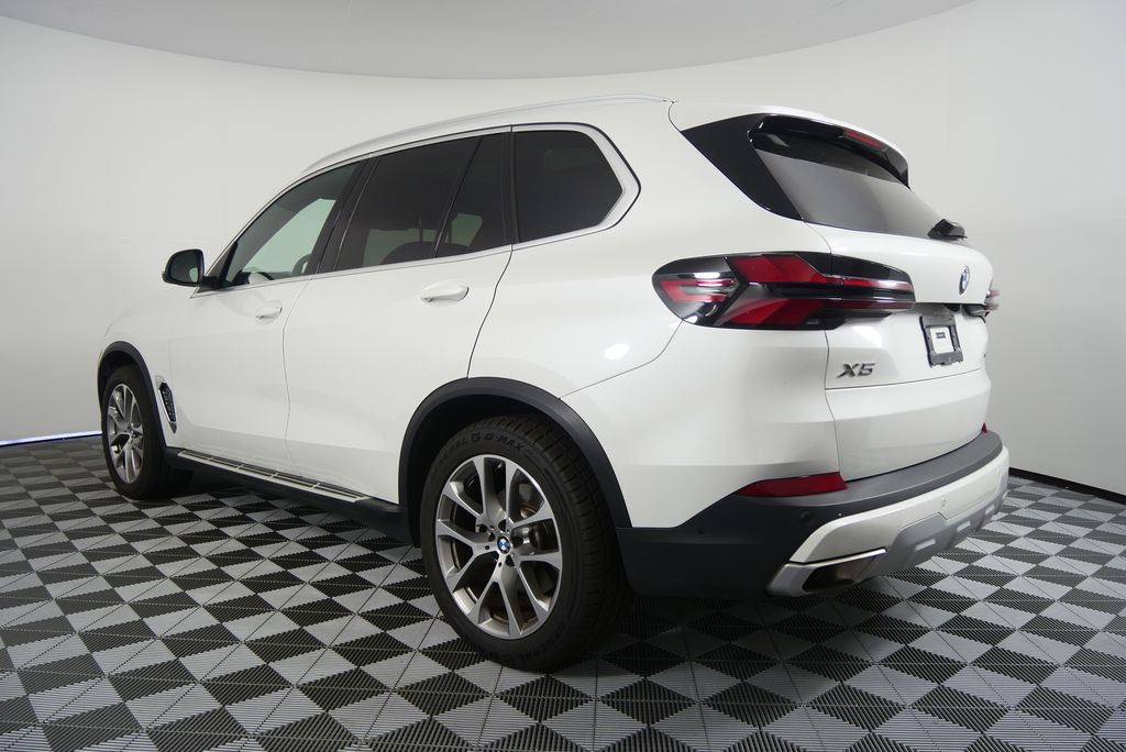 Thumbnail: 2025 BMW X5 - 5