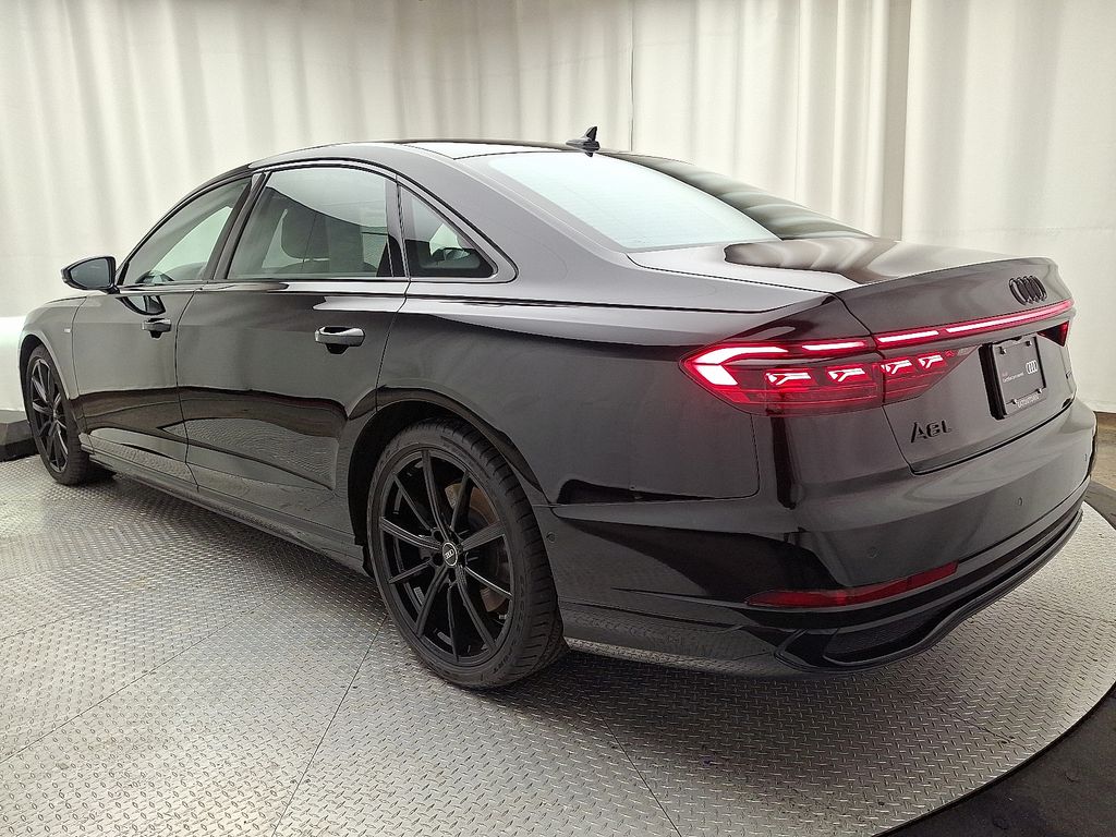 Thumbnail: 2022 Audi A8 - 5