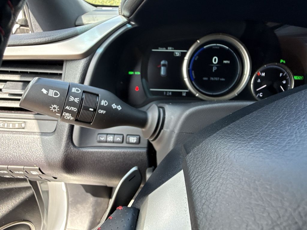 Thumbnail: 2018 Lexus RX - 28