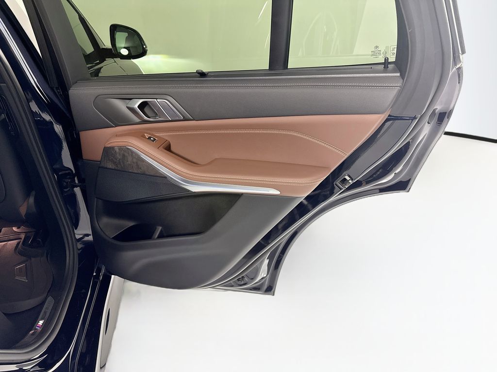 Thumbnail: 2021 BMW X5 - 27