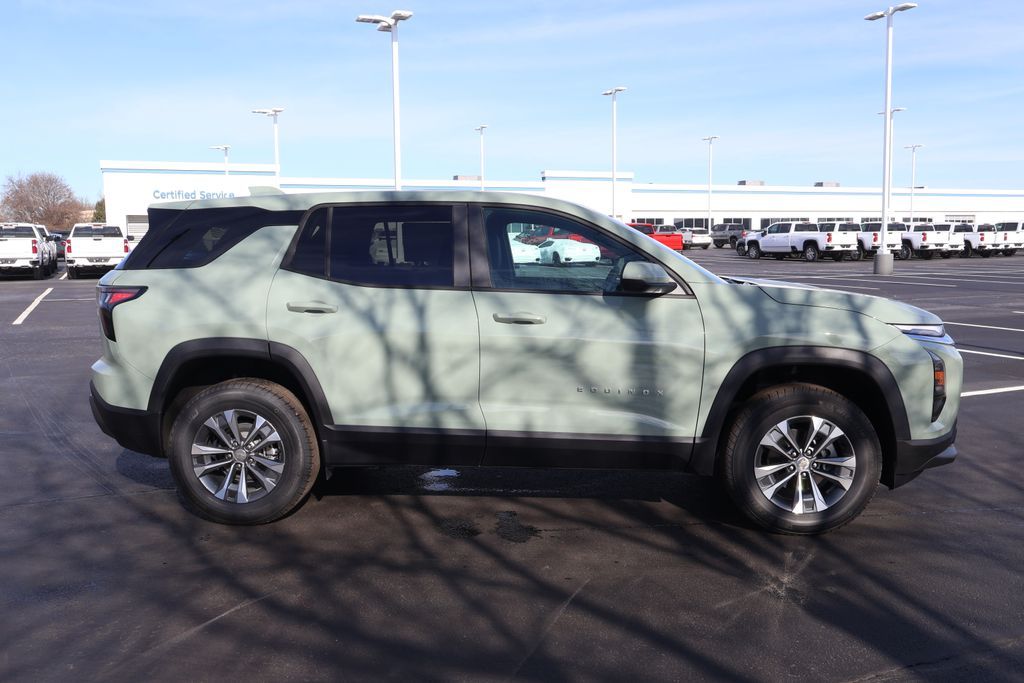Thumbnail: 2026 Chevrolet Equinox - 9