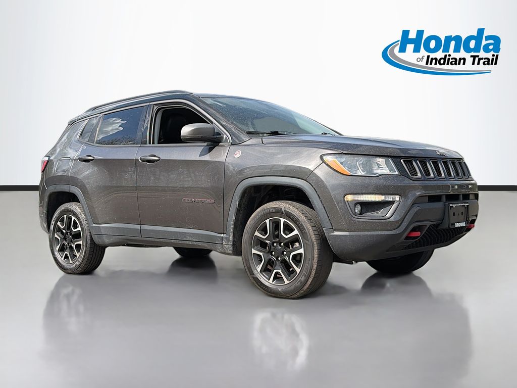 Gray (Granite Crystal Metallic Clearcoat) 2020 Jeep Compass Trailhawk 4WD SUV / Crossover Four-Wheel Drive 9-Speed Automatic