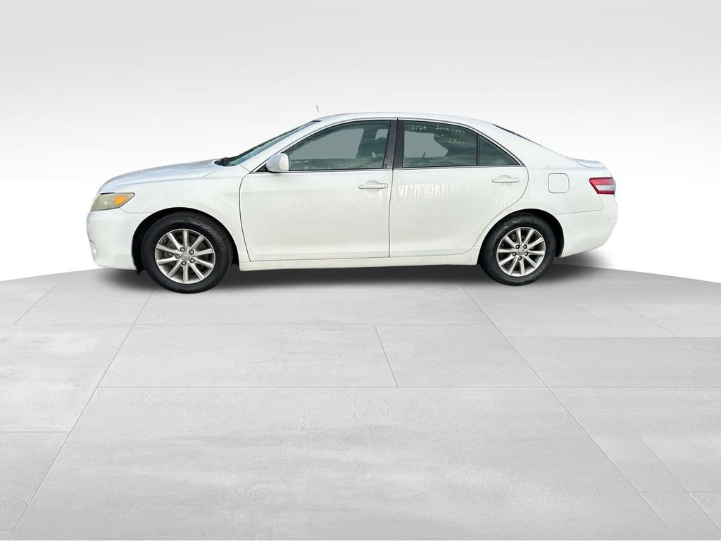 2010 Toyota Camry XLE 5