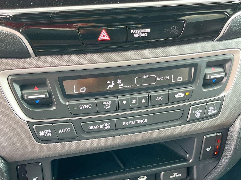 2024 Honda Ridgeline RTL Black at North Houston Mitsubishi