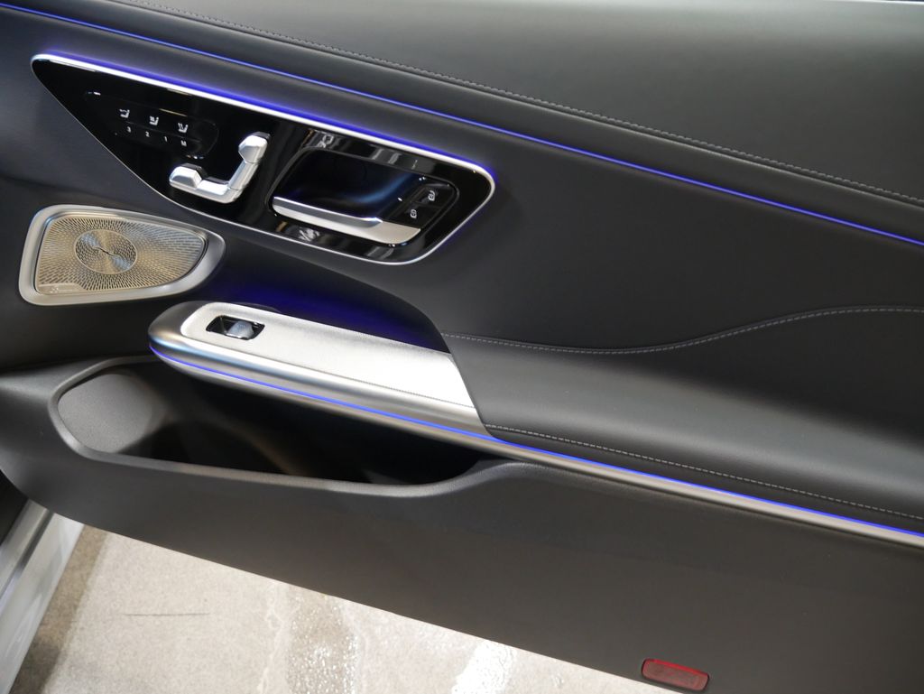 Thumbnail: 2026 Mercedes-Benz CLE - 21