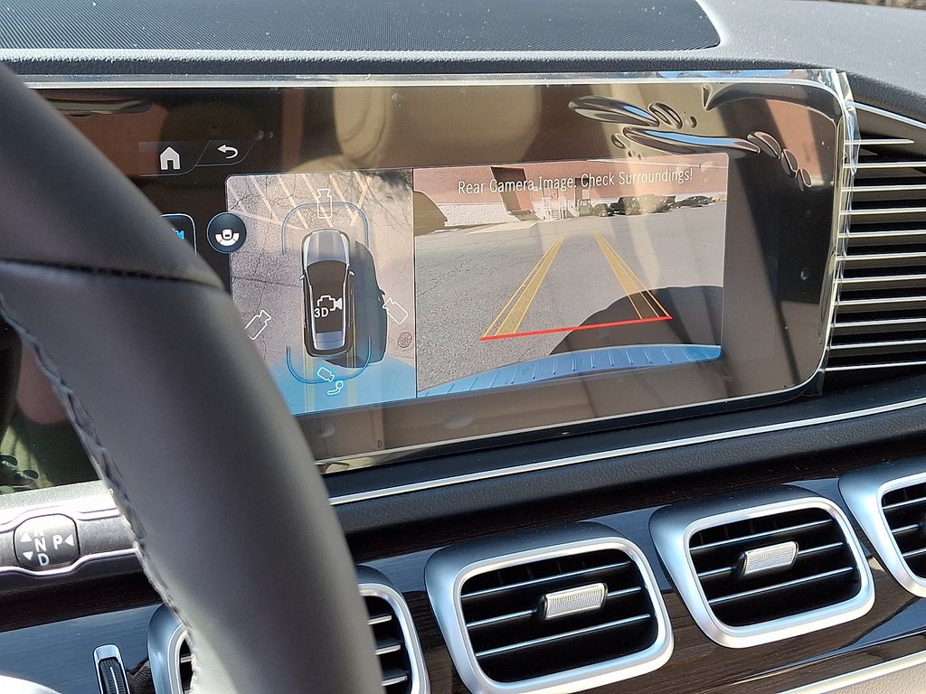 Thumbnail: 2026 Mercedes-Benz GLE - 14