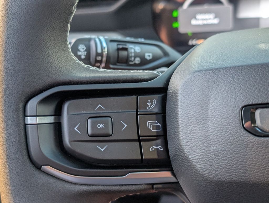 new 2026 Jeep Cherokee car, priced at $39,305