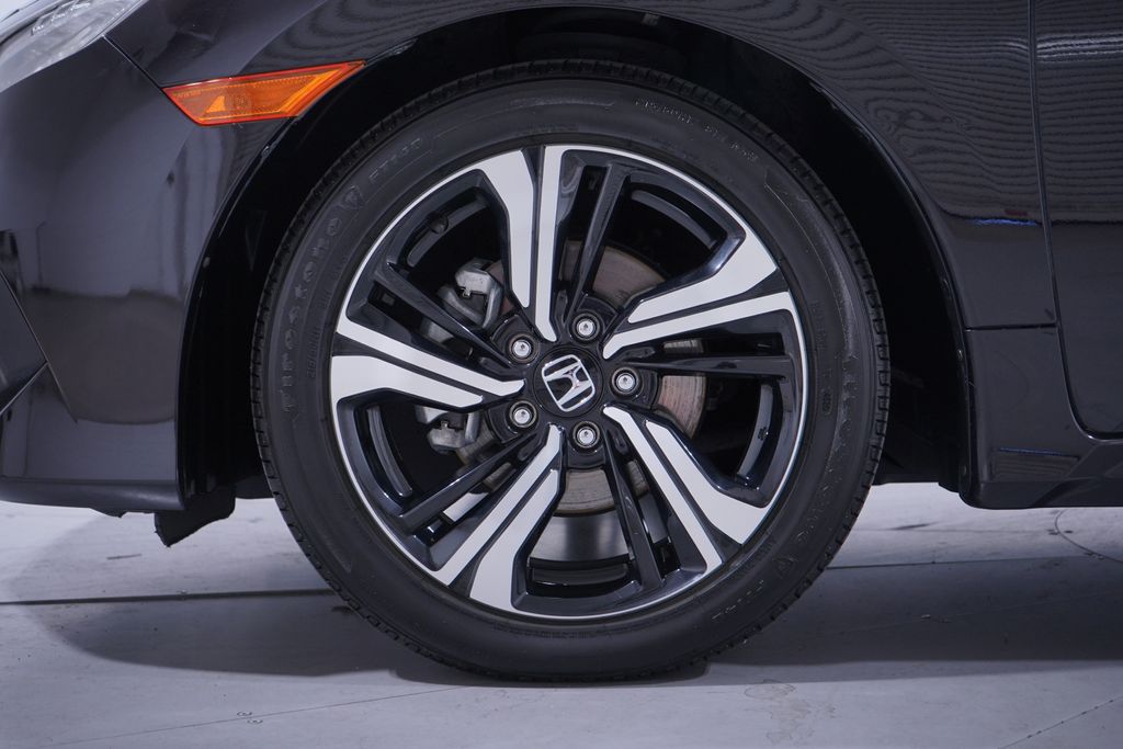 Thumbnail: 2017 Honda Civic - 2