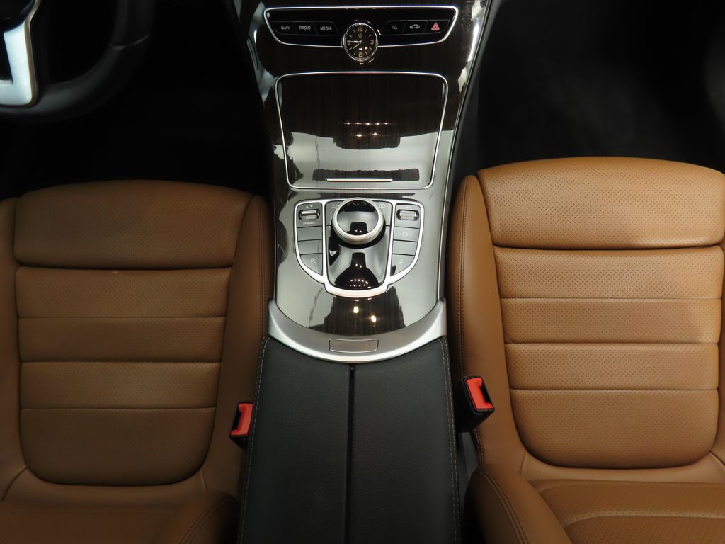 Thumbnail: 2021 Mercedes-Benz C-Class - 16