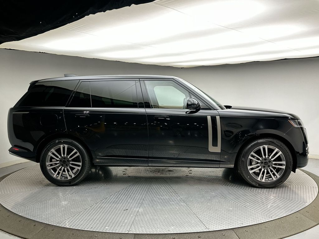 Thumbnail: 2026 Land Rover Range Rover - 4