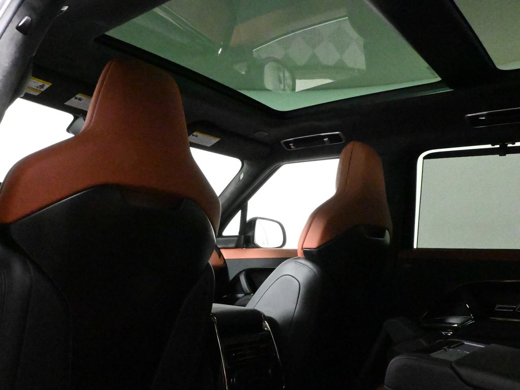 Thumbnail: 2024 Land Rover Range Rover Sport - 28