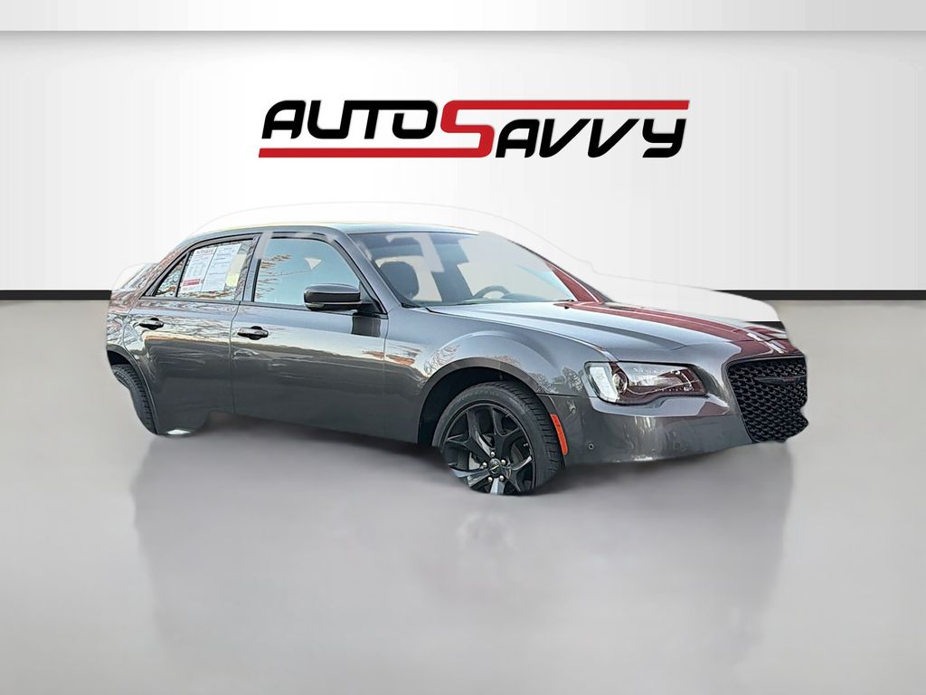 2022 Chrysler 300 S's photo