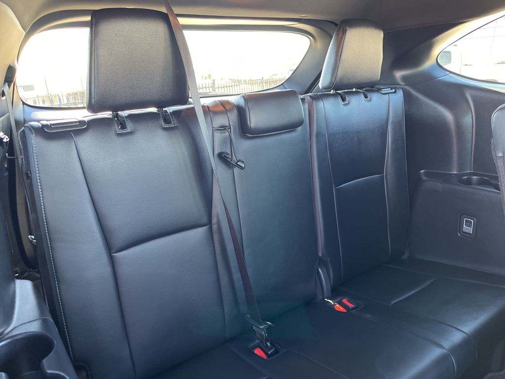 Thumbnail: 2024 Toyota Highlander - 28