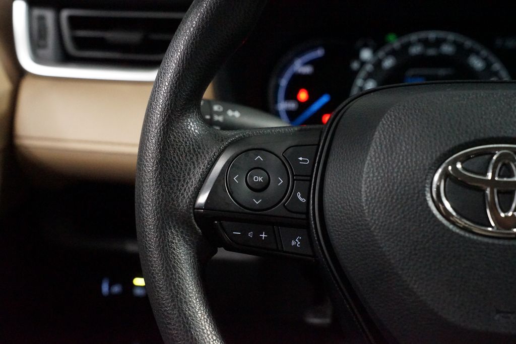 Thumbnail: 2025 Toyota RAV4 - 14