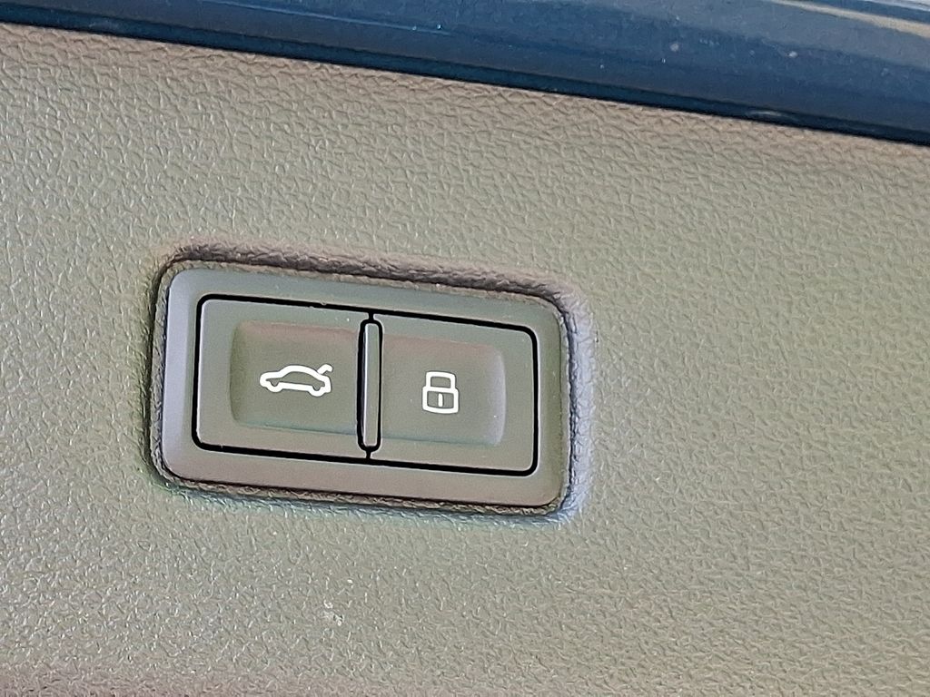 2019 Audi Q7 Premium Plus 31