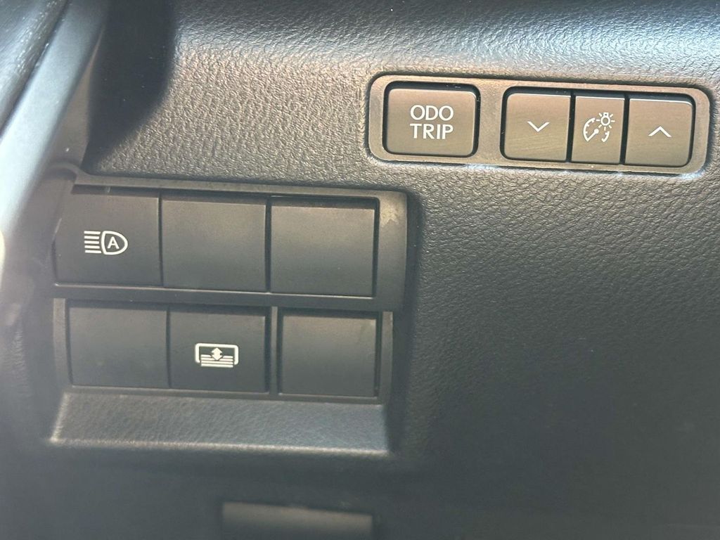 2023 Lexus IS 300 20