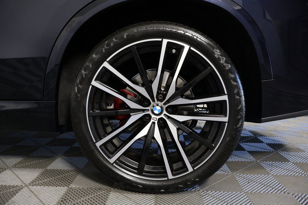 Thumbnail: 2023 BMW X5 - 16