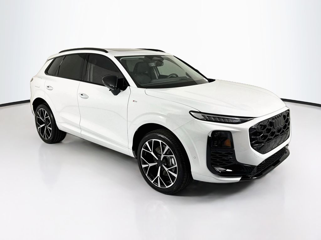 Thumbnail: 2026 Audi Q3 - 3