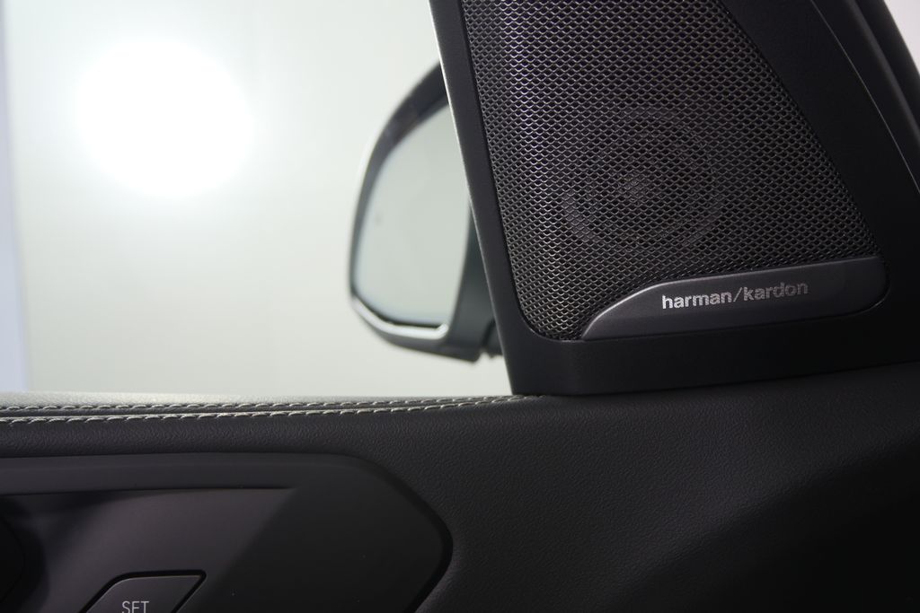 Thumbnail: 2026 BMW X5 - 9