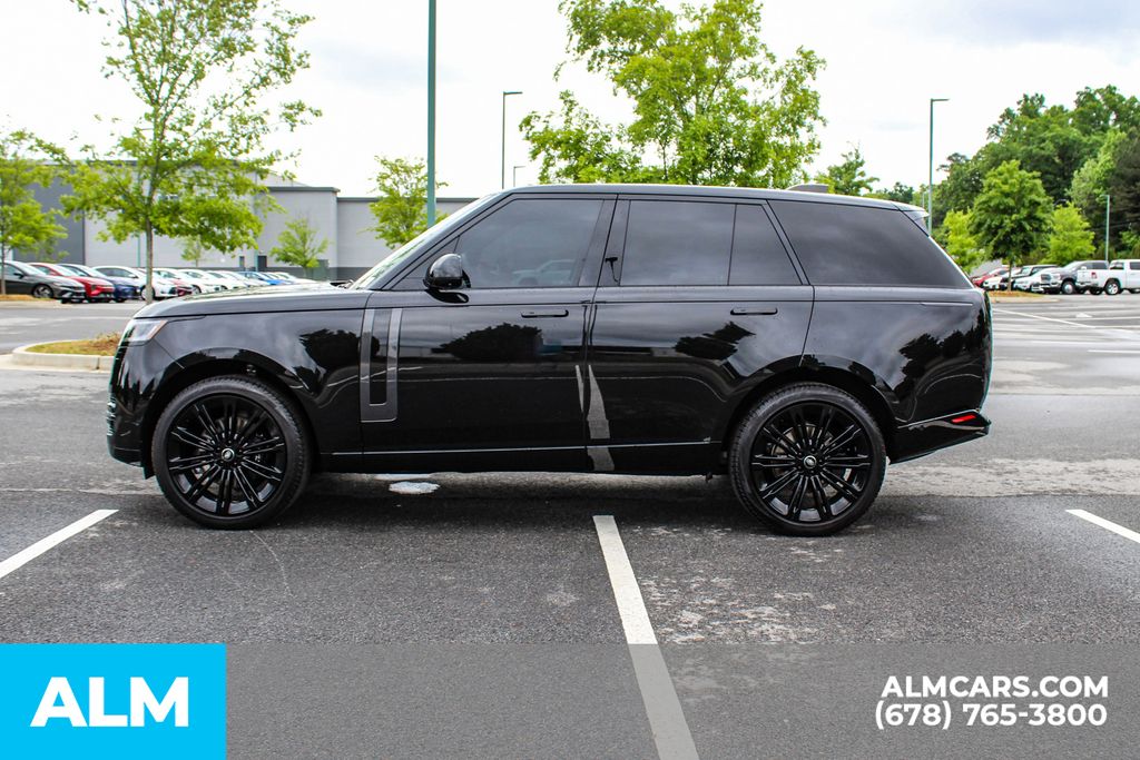 Used 2024 Black Land Rover SE image 7