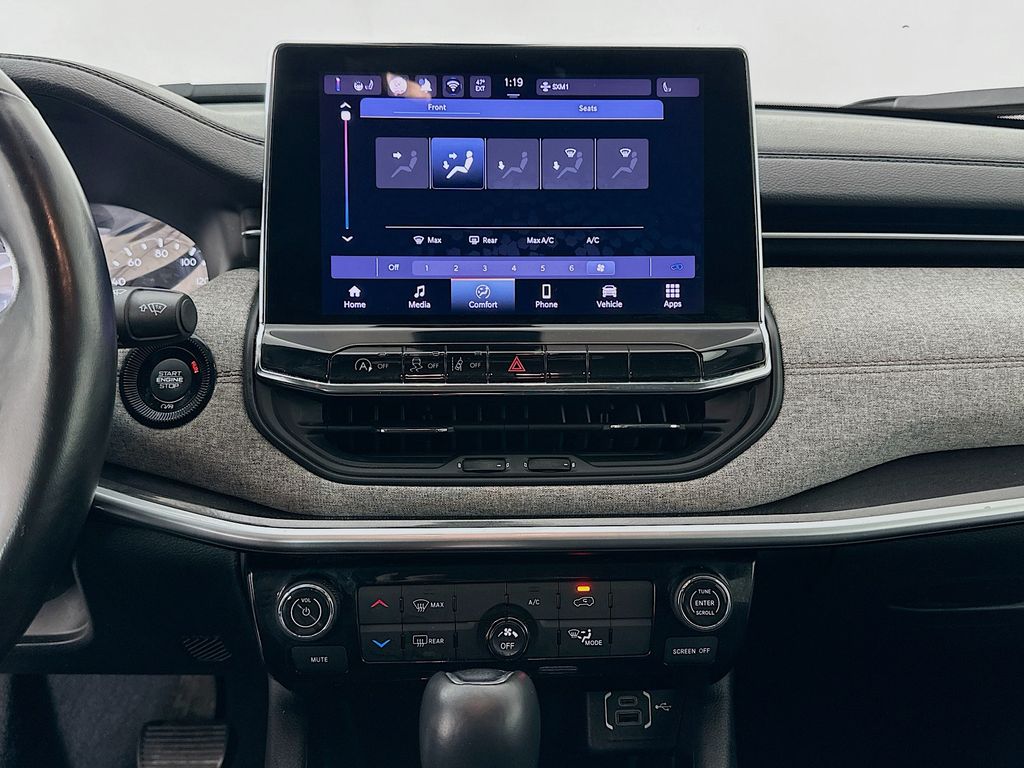 Thumbnail: 2022 Jeep Compass - 15