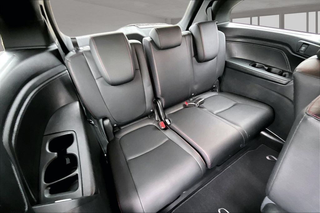 Used 2024 Honda Odyssey Van