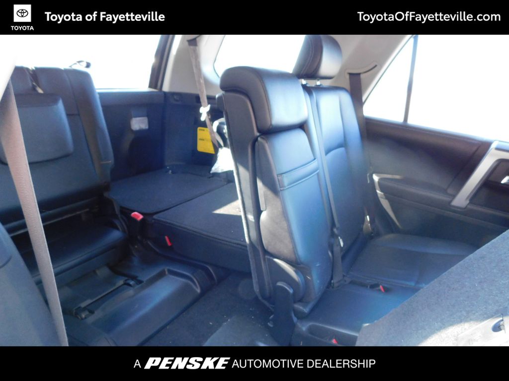 Thumbnail: 2016 Toyota 4Runner - 5