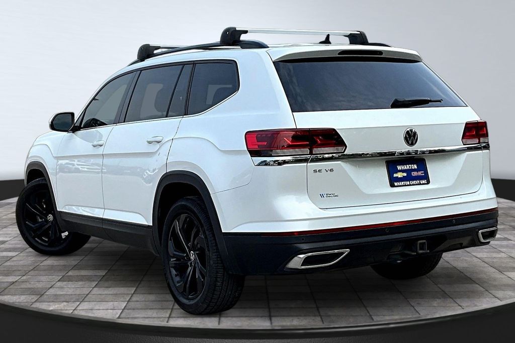 2021 Volkswagen Atlas 3.6L V6 SE w/Technology White at DeMontrond Auto Country