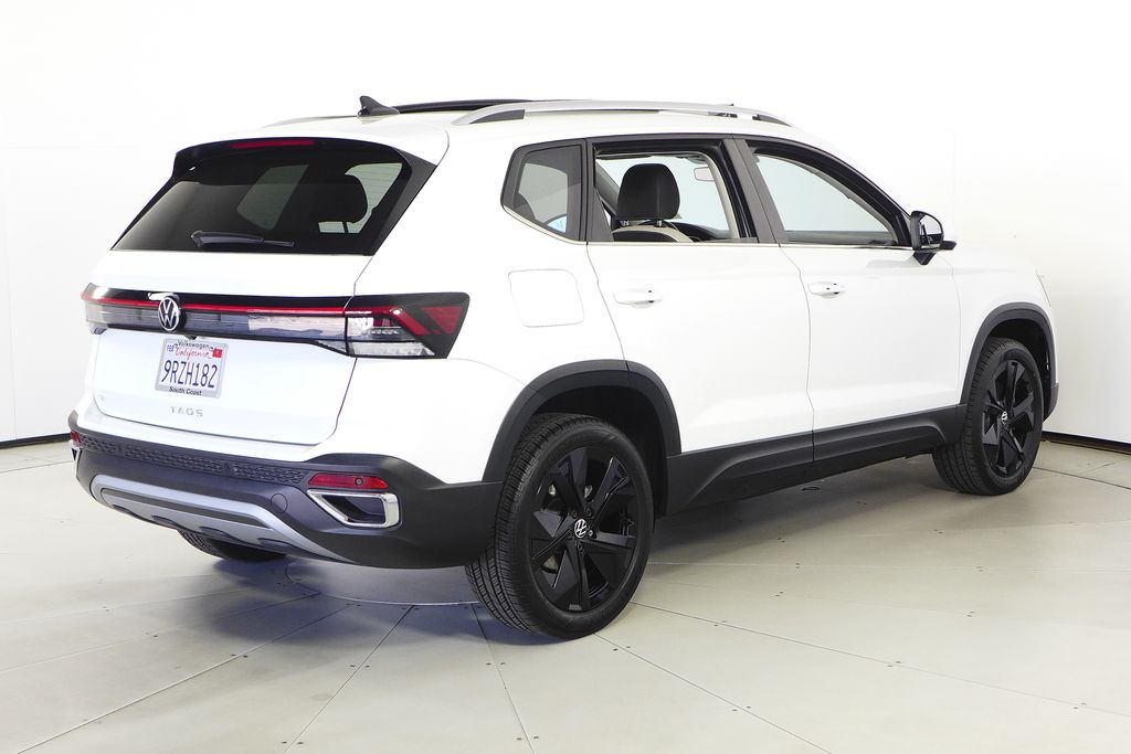 Thumbnail: 2025 Volkswagen Taos - 7
