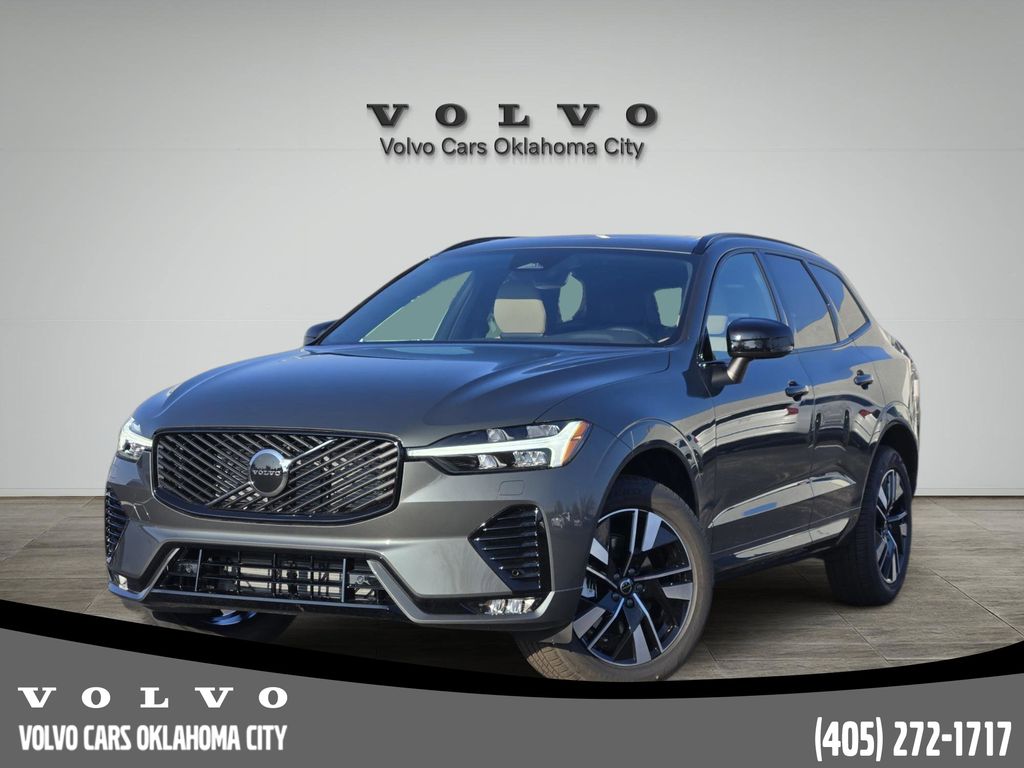 2026 Volvo XC60 Core's photo