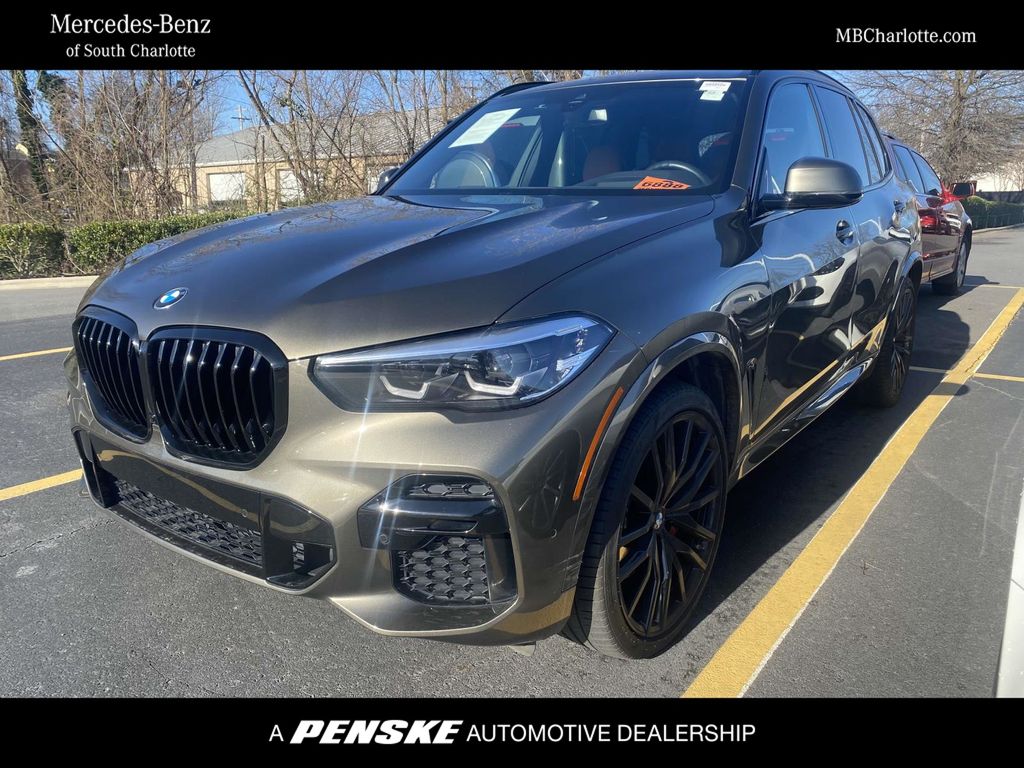 2023 BMW X5 xDrive40i Hero Image