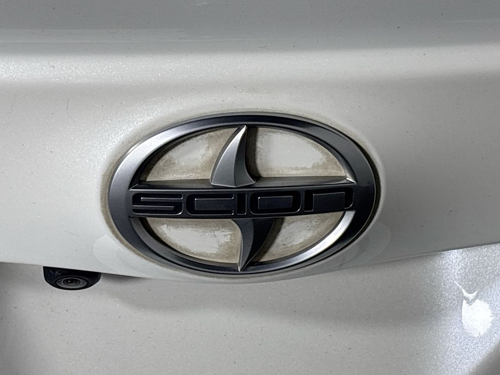 2016 Scion iM Base