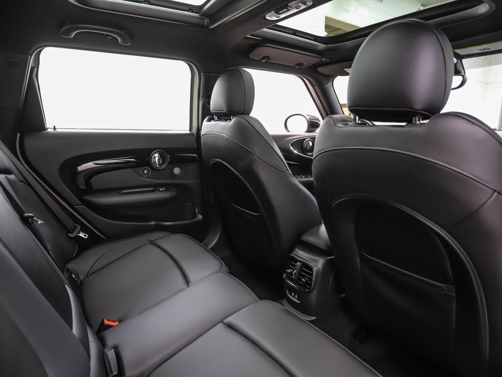 Thumbnail: 2023 MINI Cooper Clubman - 24