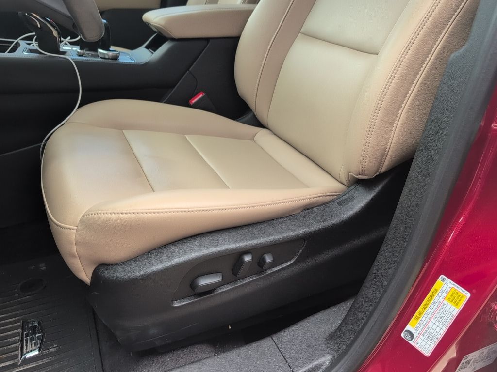 Used 2024 Red Cadillac Luxury image 21