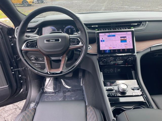 JeepGrand Cherokee L4