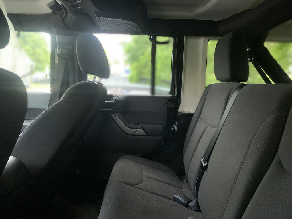 2016 Jeep Wrangler Unlimited Sport 7