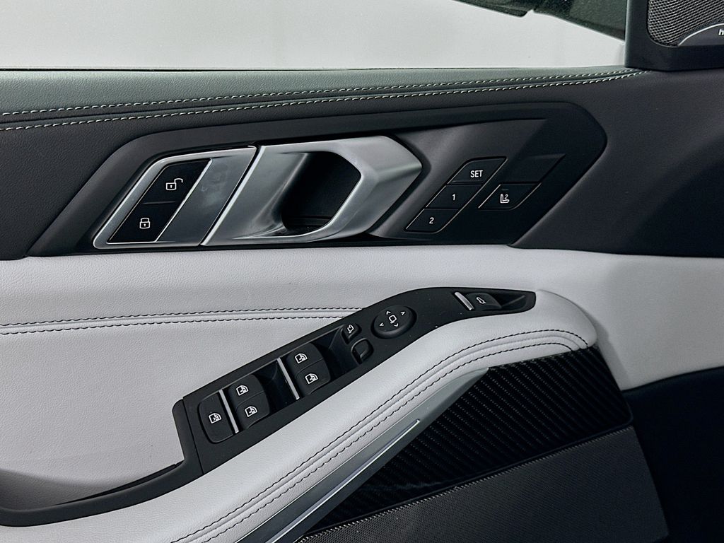 Thumbnail: 2026 BMW X5 - 20